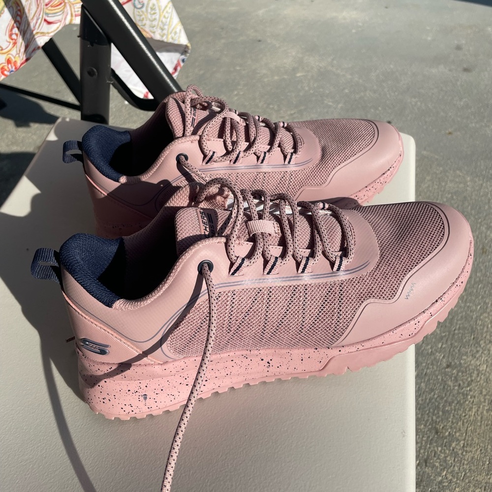 Sketchers shoes with memory foam